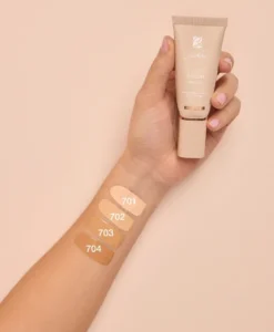 Bionike Defence Color Skin Tint Siero Fondotinta Pelle Nuda 704 Caramel 30ml