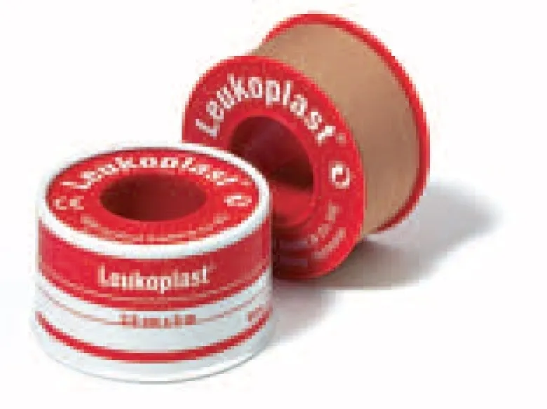 Cerotto Chirurgico per Fissaggio Medicazioni in Rocchetto Leukoplast Supporto Viscosa Color Pelle Massa Adesiva Caucciu' Ossido di Zinco 2,5x500cm Mutuabile