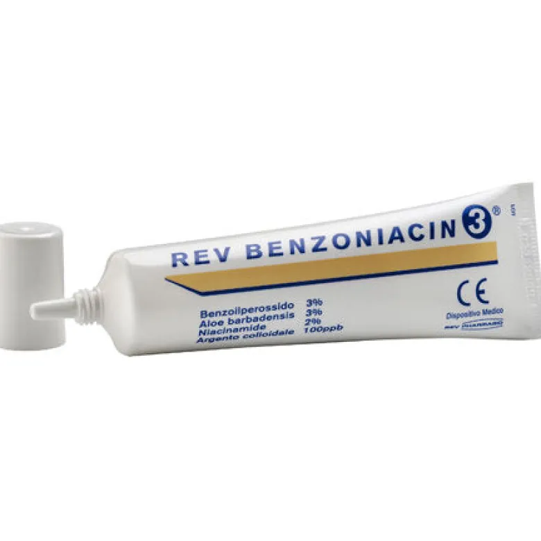 Rev Benzoniacin 3 per il trattamento topico dell'acne 30ml
